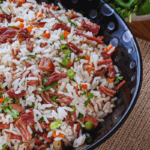 como-fazer-arroz-de-forno-com-linguica