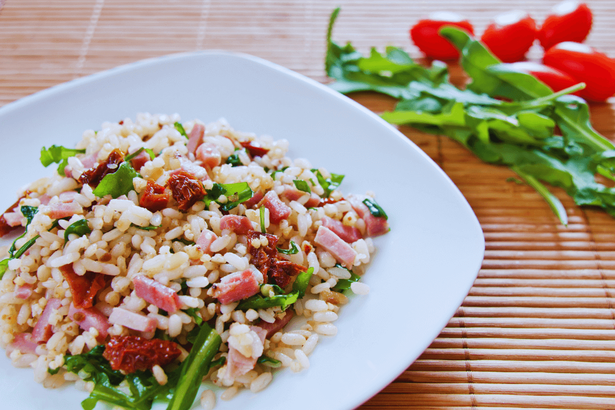 como-fazer-arroz-de-tomate-seco-uma-receita-saborosa-e-requintada-para-surpreender-o-paladar