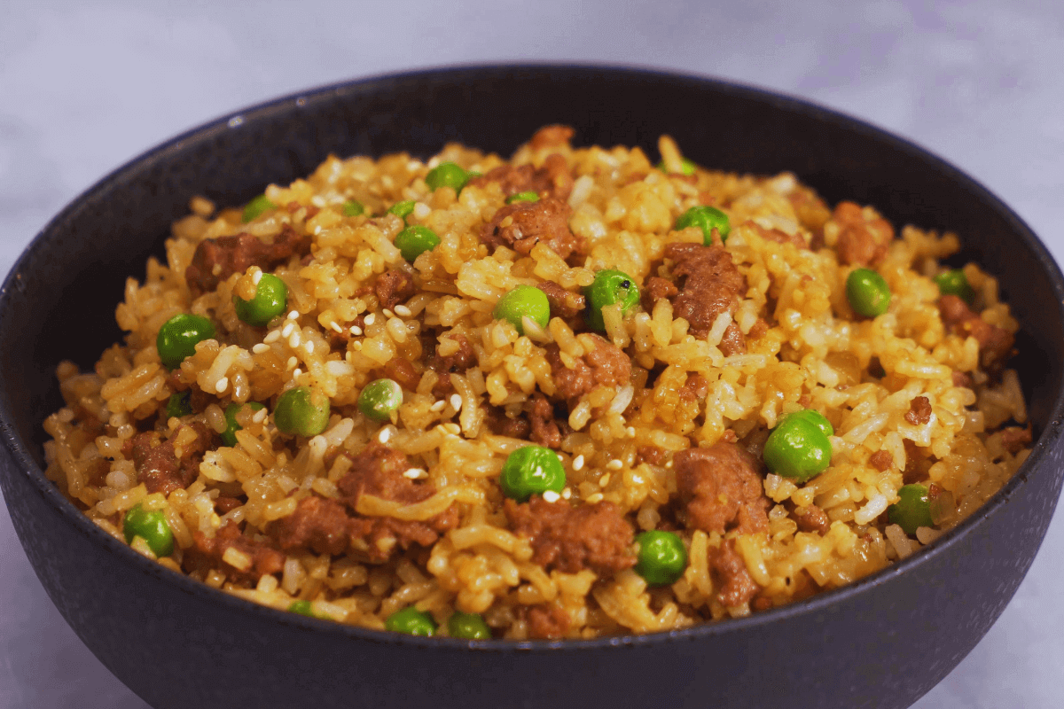 como-fazer-arroz-de-forno-com-carne-moida-simples-uma-jornada-culinaria-para-o-sabor