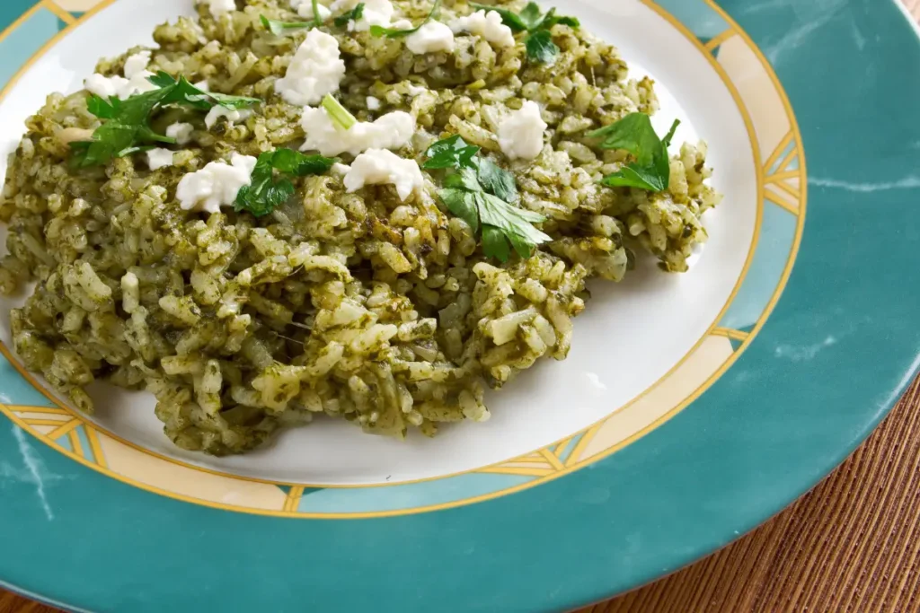 receita-de-arroz-com-espinafre-spanakorizo