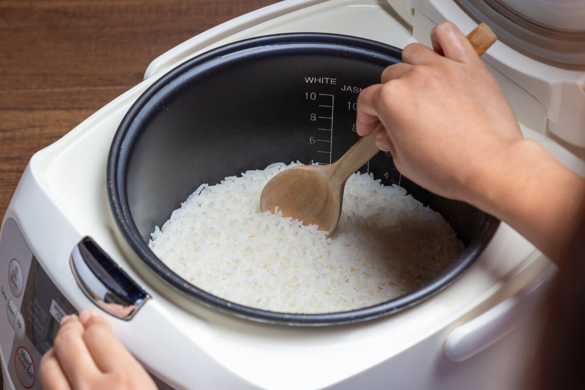 como-escolher-a-melhor-marca-de-panela-de-arroz-eletrica